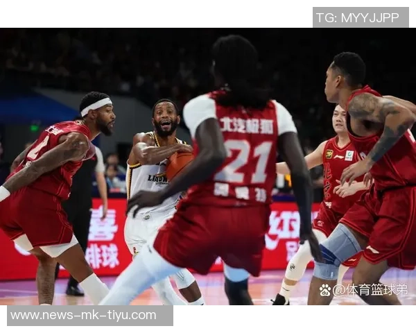 辽篮虽败犹荣布朗的爆发为球队带来希望与未来的契机