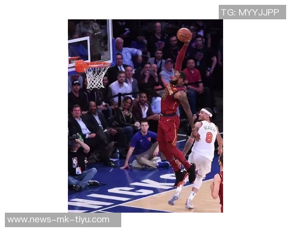 詹姆斯职业生涯首次在比赛最后一分钟遭遇盖帽与抢断的双重挑战